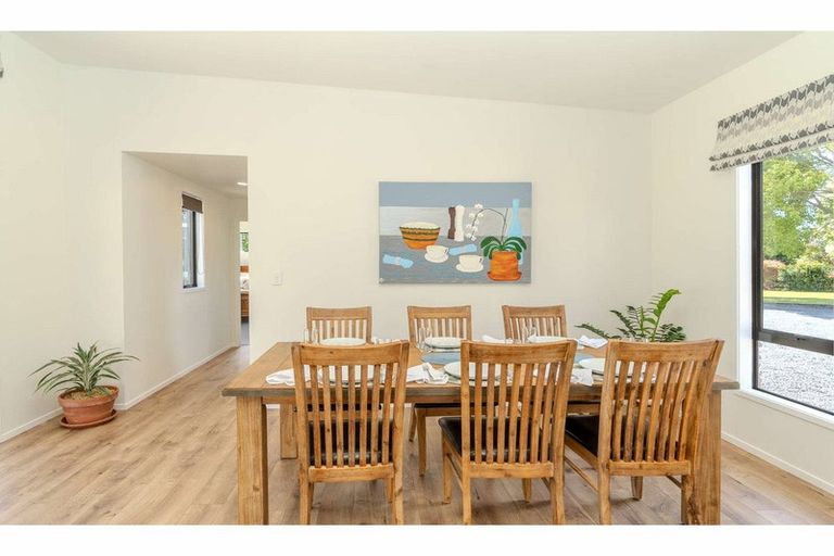 Photo of property in 11 Cochrane Drive, Kerikeri, 0230