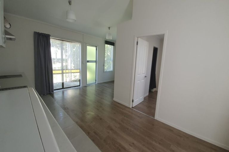 Photo of property in 68 Broderick Road, Johnsonville, Wellington, 6037