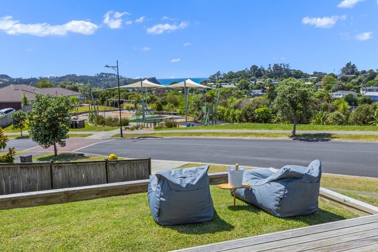 Photo of property in 52 Beachwood Drive, Hatfields Beach, Orewa, 0931