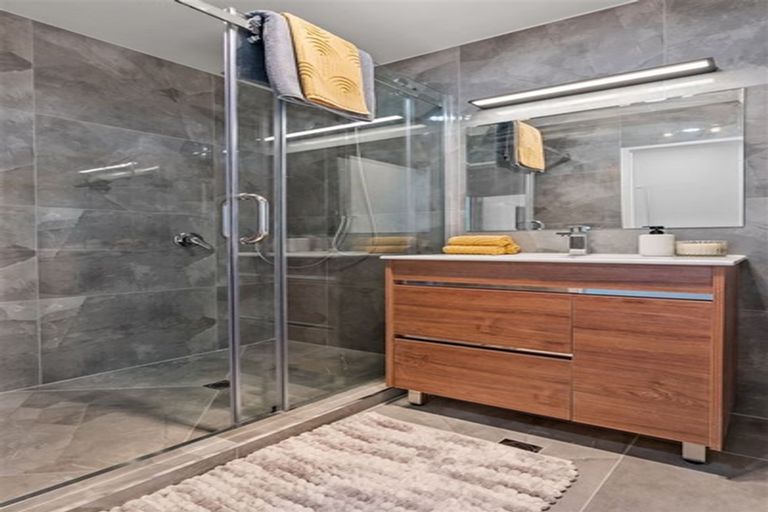 Photo of property in 4b Udys Road, Pakuranga, Auckland, 2010