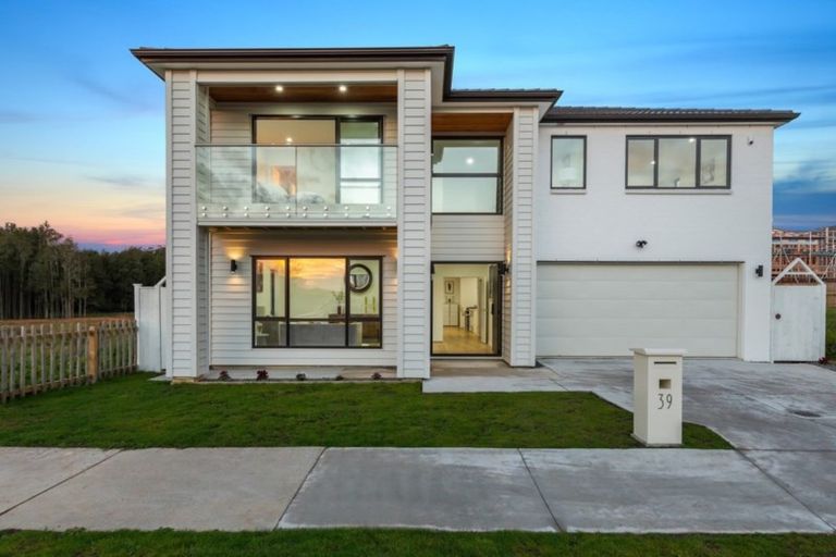 Photo of property in 39 Nightingale Road, Flat Bush, Auckland, 2019