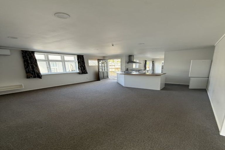 Photo of property in 336 Karori Road, Karori, Wellington, 6012