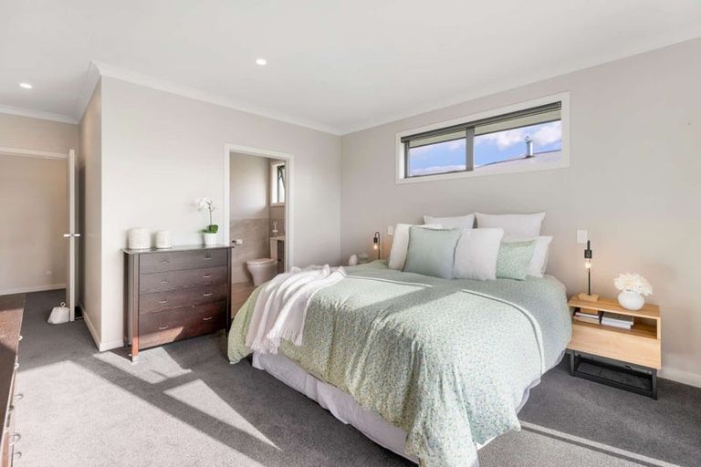 Photo of property in 14 Stowell Drive, Cromwell, 9310