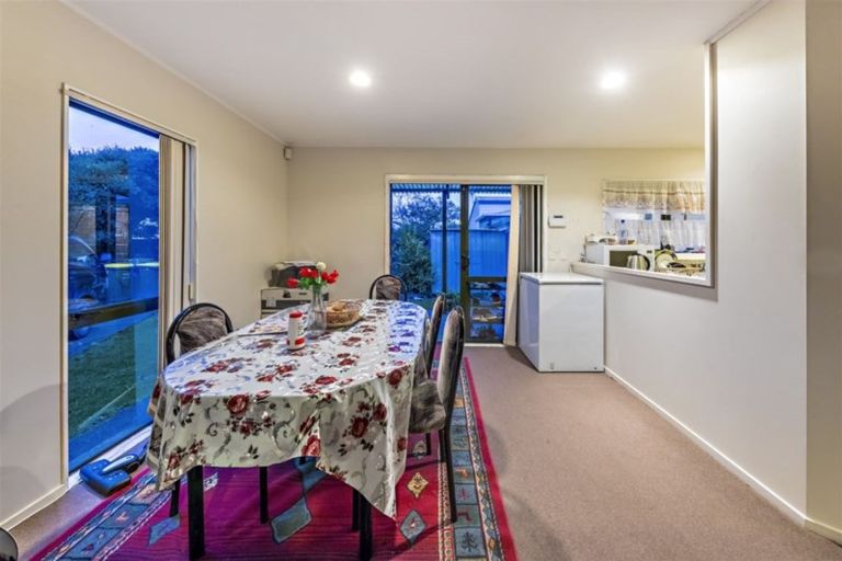 Photo of property in 1/5 Clarice Place, Takanini, 2112