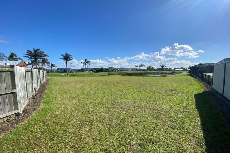 Photo of property in 44 Key West Drive, One Tree Point, 0118