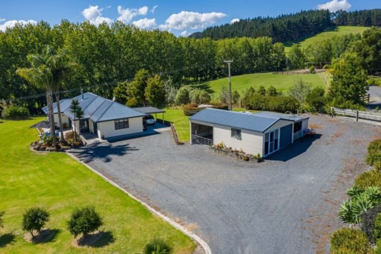 Photo of property in 683e Puketona Road, Haruru, 0204