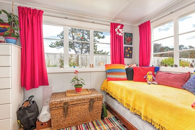 Photo of property in 34 Koputara Road, Himatangi Beach, Foxton, 4891