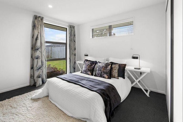 Photo of property in 10 Shale Court, Rolleston, 7614