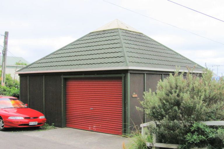 Photo of property in 21 Fortunatus Street, Brooklyn, Wellington, 6021