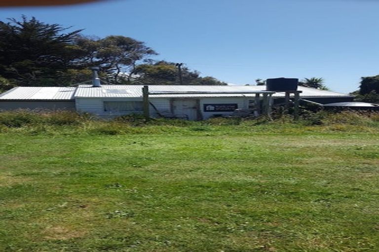 Photo of property in 1342 Coast Road, Toko Mouth, Milton, 9292