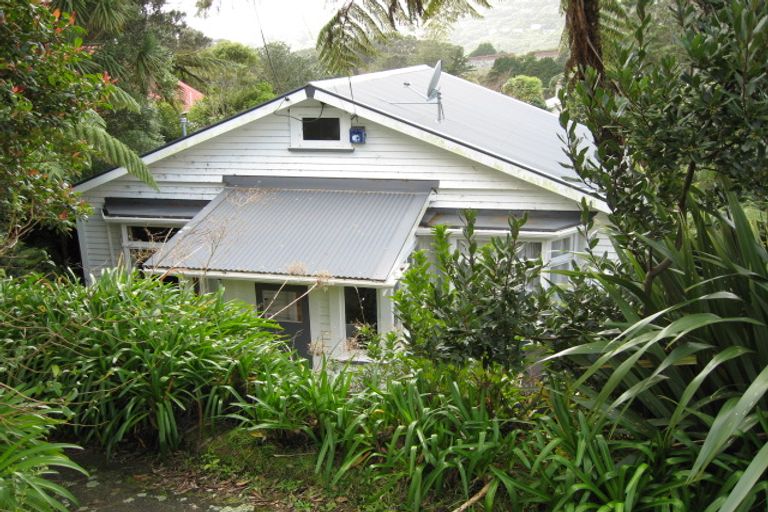 Photo of property in 42 Nottingham Street, Karori, Wellington, 6012