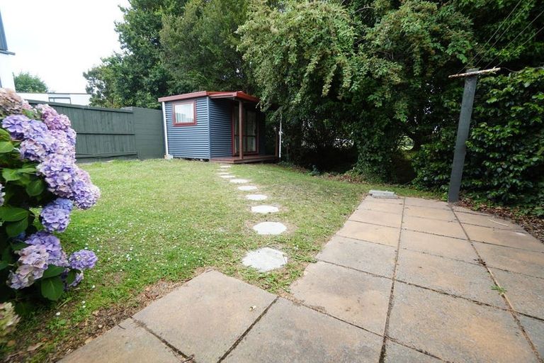 Photo of property in 35 Newbridge Place, Ilam, Christchurch, 8041