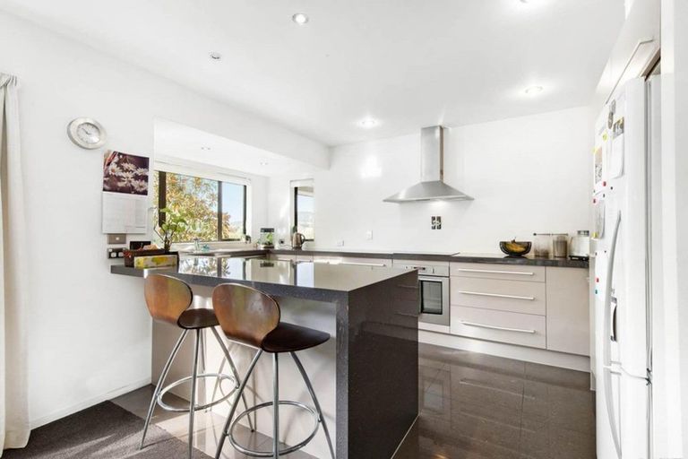 Photo of property in 14 Brownlee Place, Pukekohe, 2120