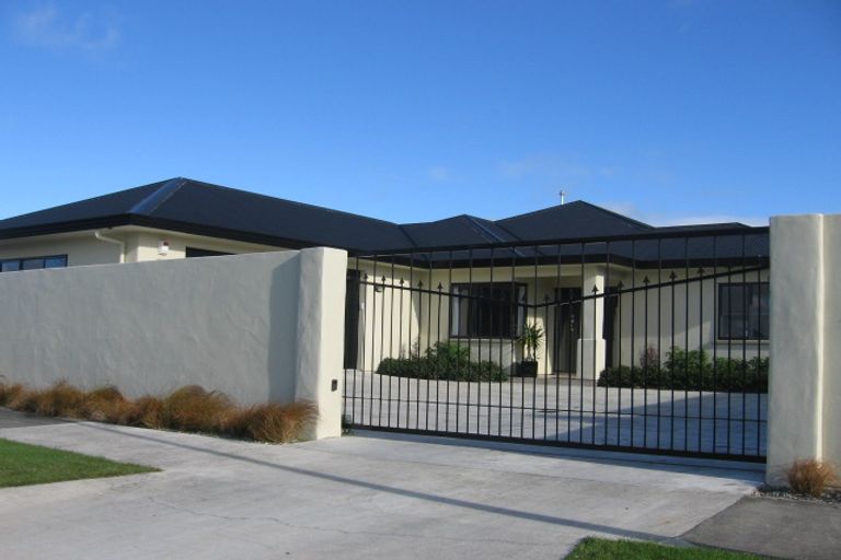 Photo of property in 33 Washington Parade, Milson, Palmerston North, 4414