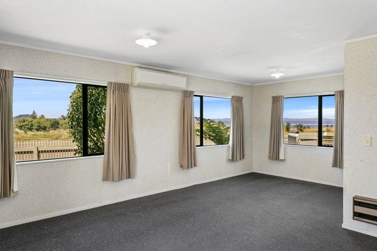 Photo of property in 182 Acacia Bay Road, Nukuhau, Taupo, 3330