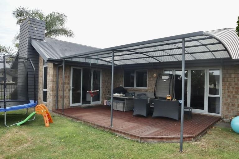 Photo of property in 1 Whistler Close, Rototuna North, Hamilton, 3210