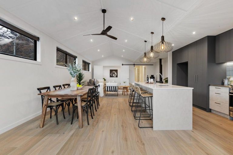 Photo of property in 125 Spur Ridge Rise, Jacks Point, 9371