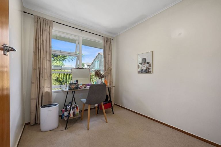 Photo of property in 3/240 Hurstmere Road, Takapuna, Auckland, 0622
