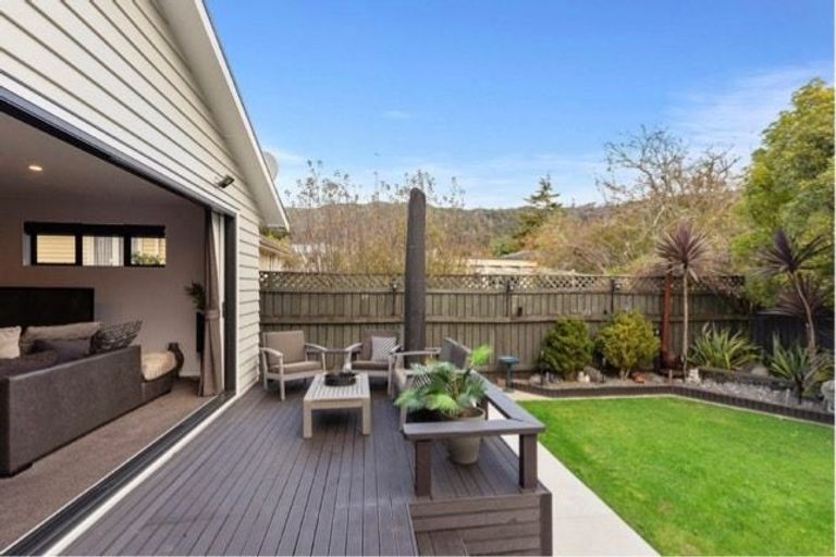 Photo of property in 54 Horoeka Street, Stokes Valley, Lower Hutt, 5019