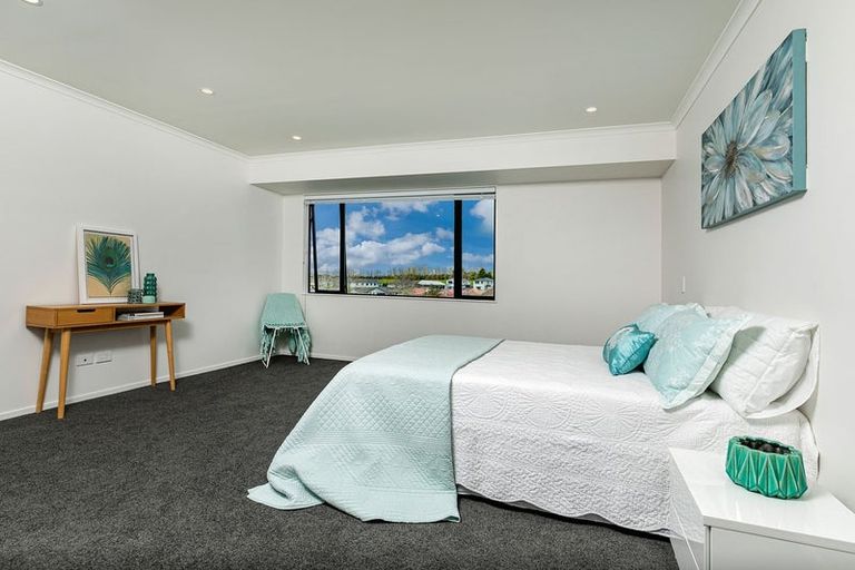 Photo of property in 45 Maurice Kelly Road, Wainui, 0932