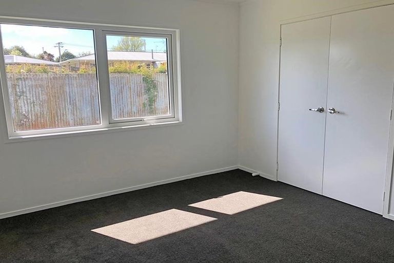 Photo of property in 1/18 Tironui Station Road East, Papakura, 2112