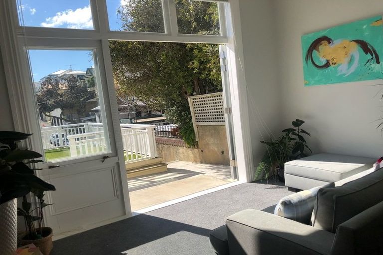 Photo of property in 56 Majoribanks Street, Mount Victoria, Wellington, 6011