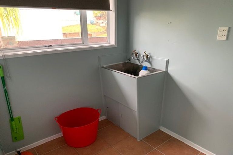 Photo of property in 16 Acacia Road, Torbay, Auckland, 0632