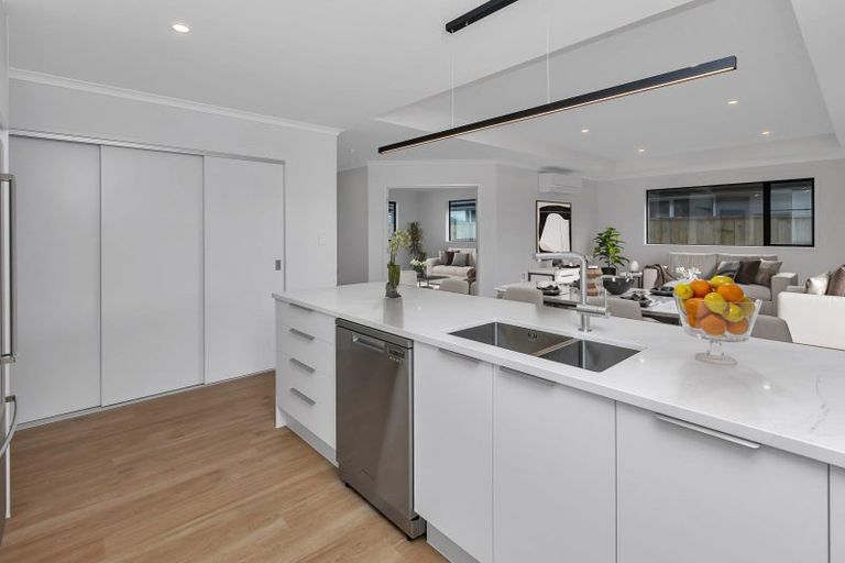 Photo of property in Northlake, 32 Glenavon Green, Wanaka, 9305