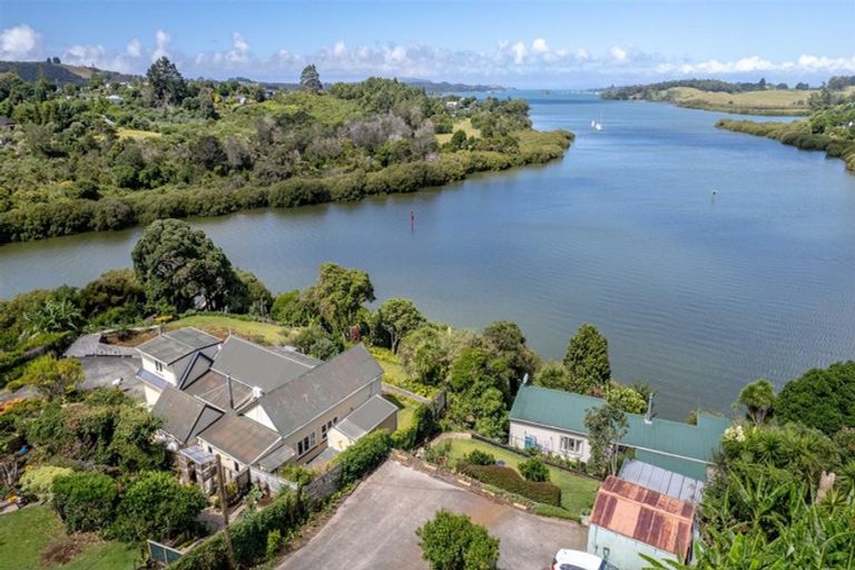 Photo of property in 82 Riverview Road, Kerikeri, 0230