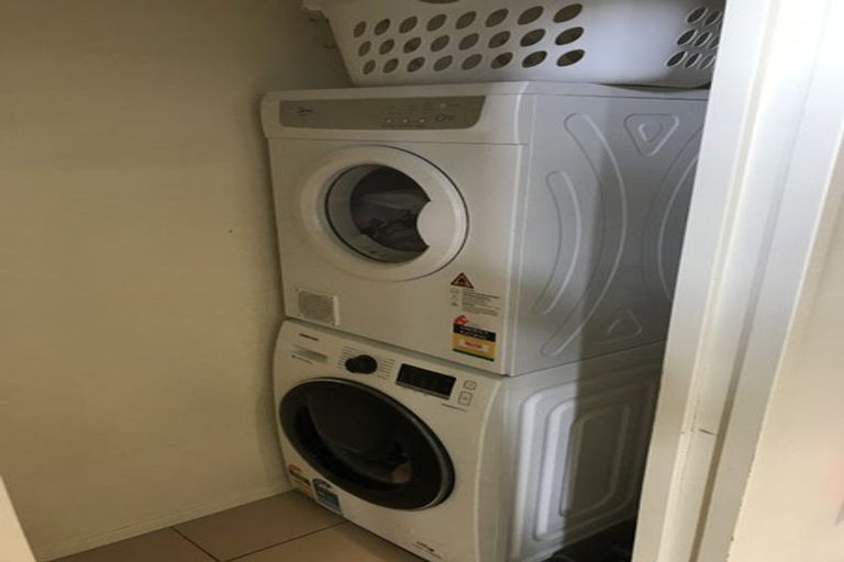 Photo of property in 57/2 Armoy Drive, East Tamaki, Auckland, 2016