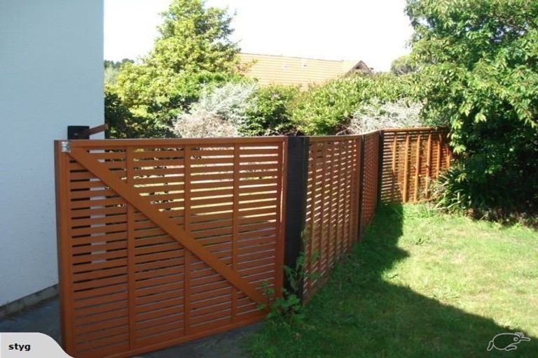 Photo of property in 20 Realm Drive, Paraparaumu, 5032