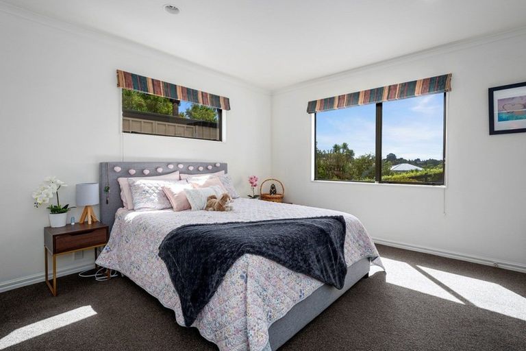 Photo of property in 35 Mahonia Place, Pyes Pa, Tauranga, 3112
