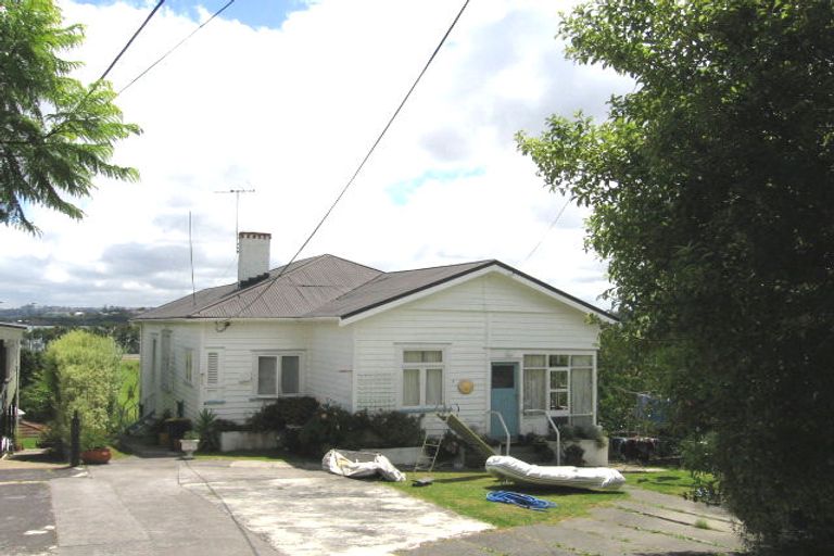 Photo of property in 47 Glen Road, Stanley Point, Auckland, 0624