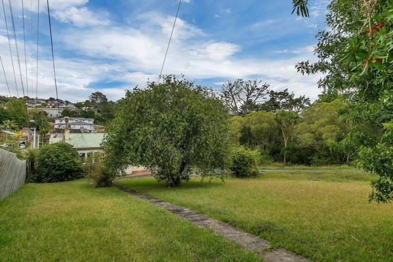 Photo of property in 692 Beach Road, Browns Bay, Auckland, 0630