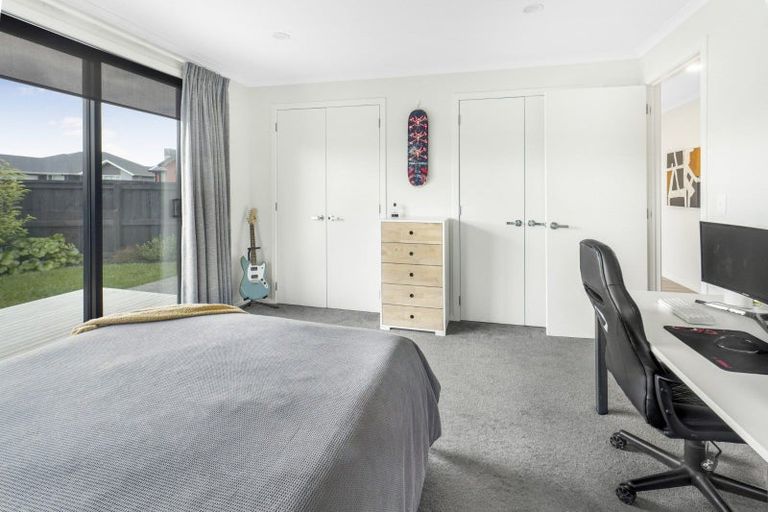 Photo of property in 13 Sydney Place, Flagstaff, Hamilton, 3210