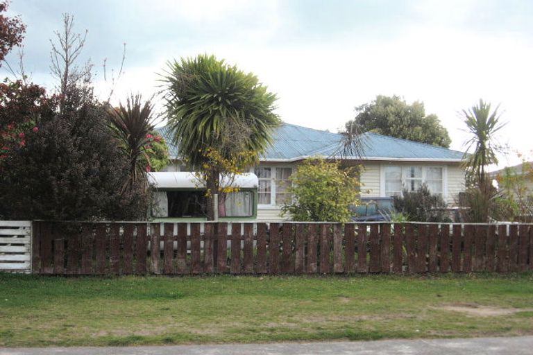 Photo of property in 22 Kahu Street, Utuhina, Rotorua, 3015