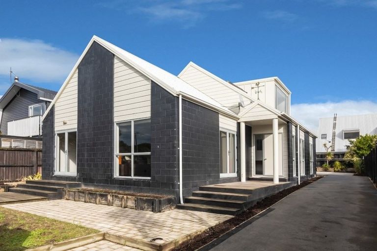 Photo of property in 17 Aston Drive, Waimairi Beach, Christchurch, 8083