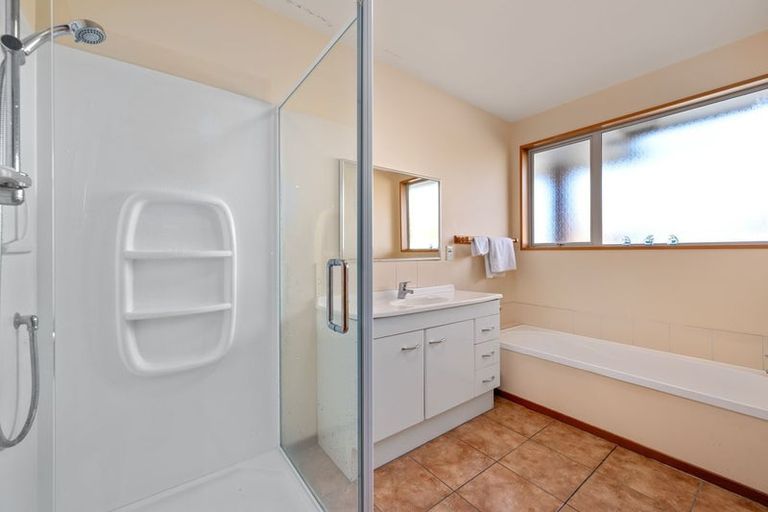 Photo of property in 65 Colemans Road, Springlands, Blenheim, 7201