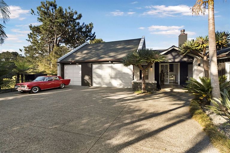 Photo of property in 37 Paremoremo Road, Lucas Heights, Auckland, 0632