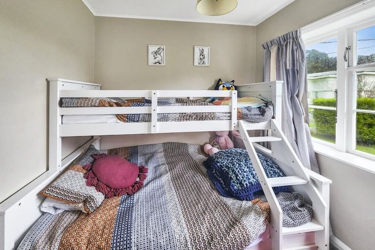 Photo of property in 1 Tyndall Street, Waiwhetu, Lower Hutt, 5010