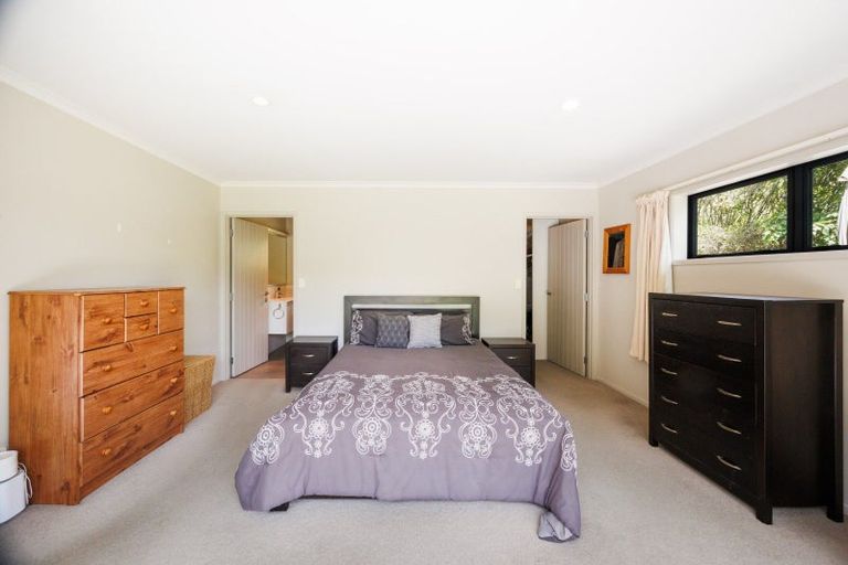 Photo of property in 39 County Heights Drive, Aokautere, Palmerston North, 4471