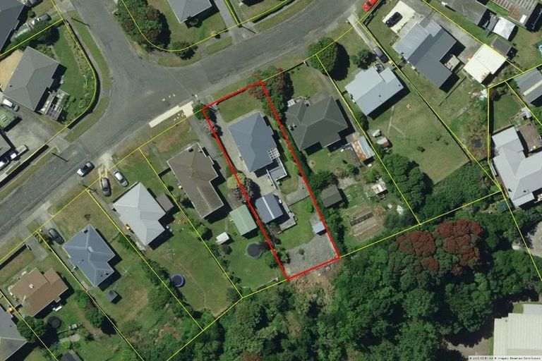 Photo of property in 43 Waiuta Street, Titahi Bay, Porirua, 5022