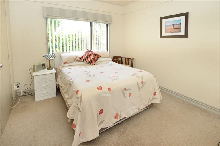 Photo of property in 31 Chesterfield Way, Orewa, 0931