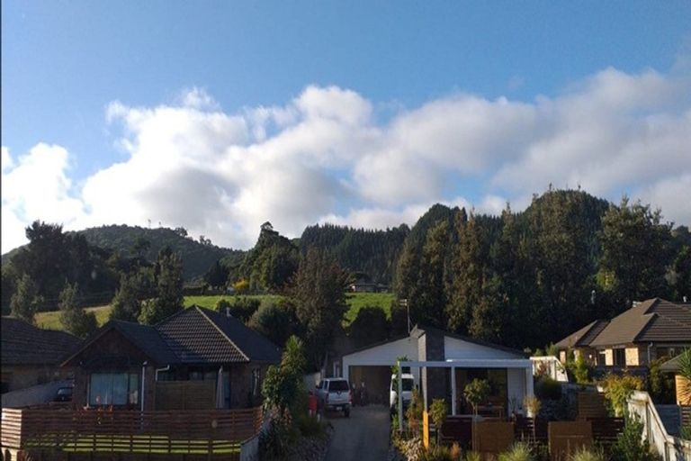 Photo of property in 19 Bluewater Place, Paraparaumu, 5032