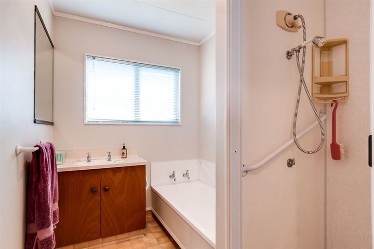 Photo of property in 3/11 Nuffield Avenue, Marewa, Napier, 4110