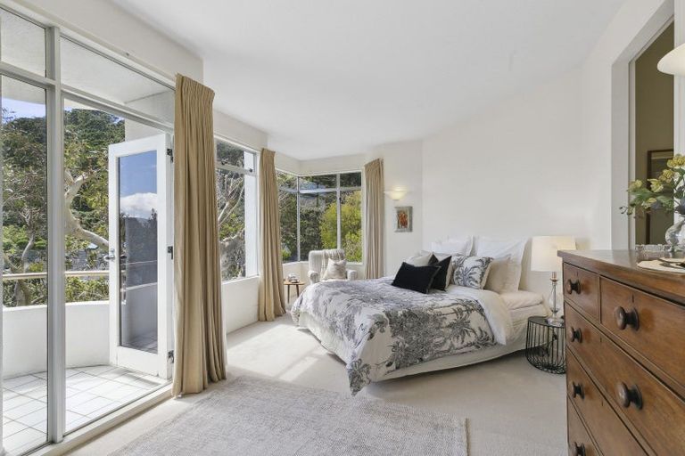 Photo of property in 19 Lawson Place, Mount Victoria, Wellington, 6011