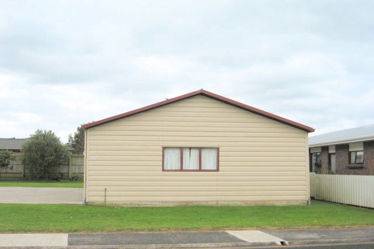 Photo of property in 25 Whitby Avenue, Whitianga, 3510