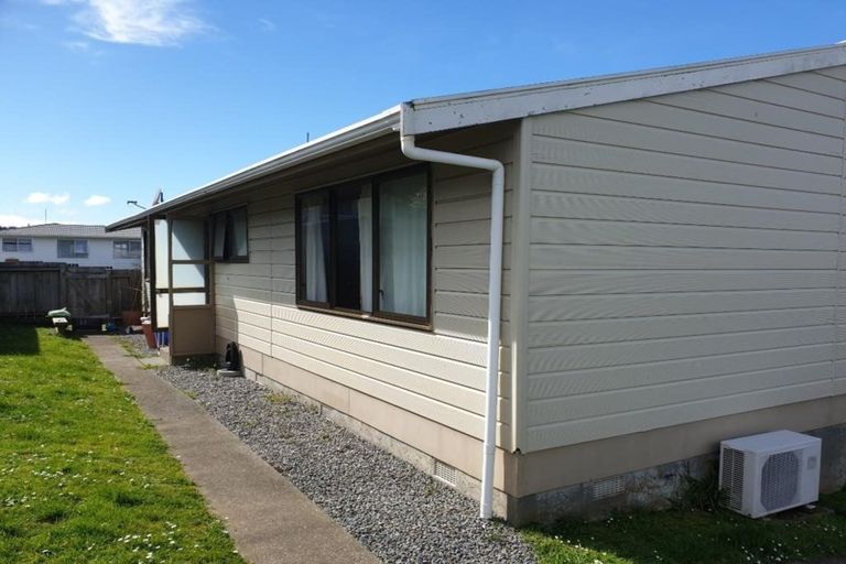 Photo of property in 53 Conclusion Street, Ascot Park, Porirua, 5024