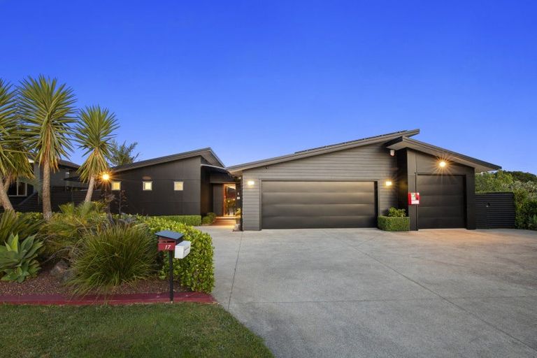 Photo of property in 17 William Andrew Road, Pukekohe, 2120