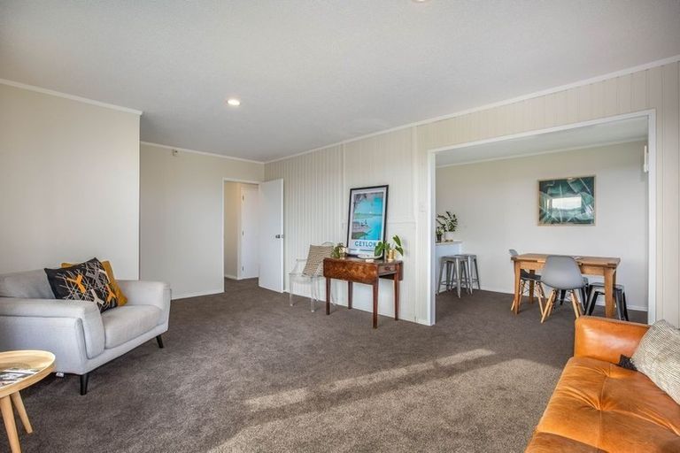 Photo of property in 25 Staysail Place, Whitby, Porirua, 5024